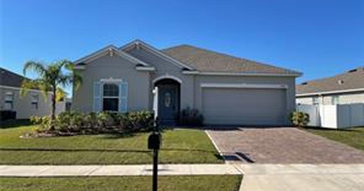 JUST LISTED PREMIUM PROPERTIES 3bdr/2 bath 2740 Creekmore Ct, Kissimmee