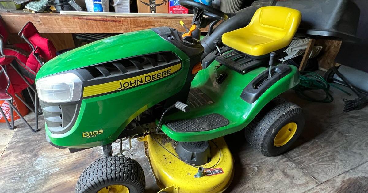 John Deere D105 auto for 600 in ster, MA Finds — Nextdoor