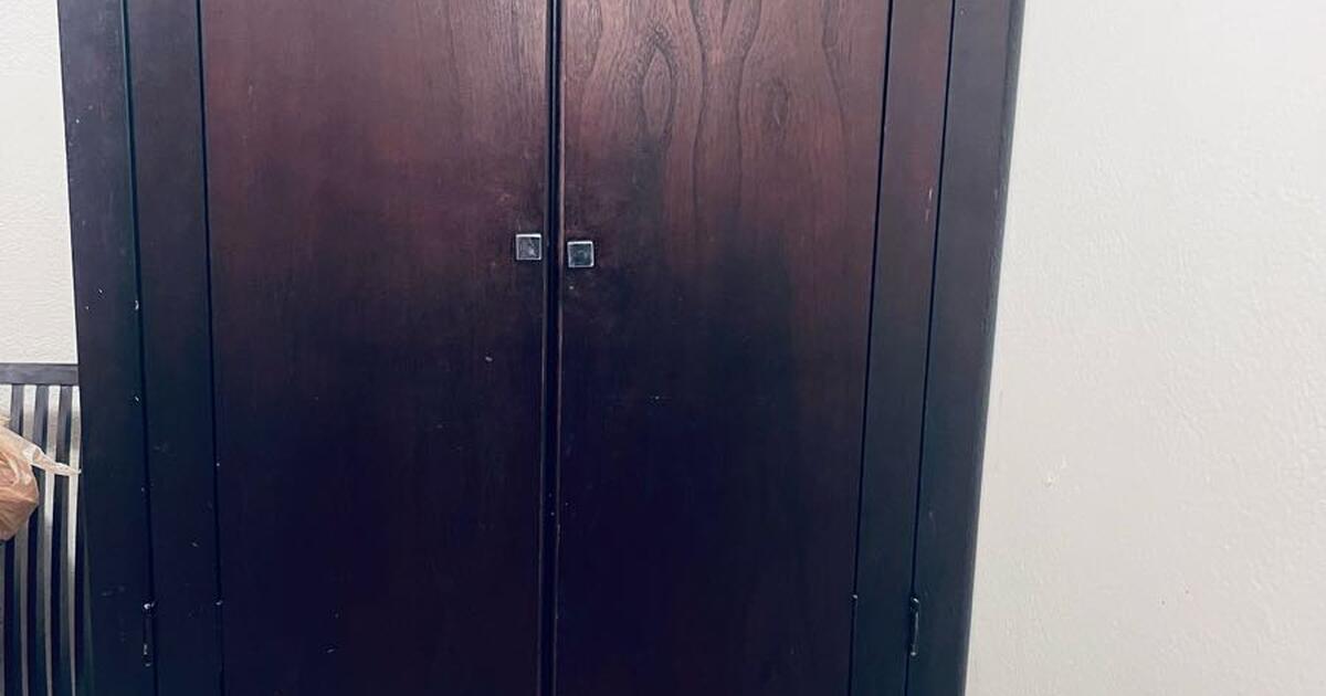 Z gallerie Armoire —CURB ALERT for Free in Carrollton, TX For Sale