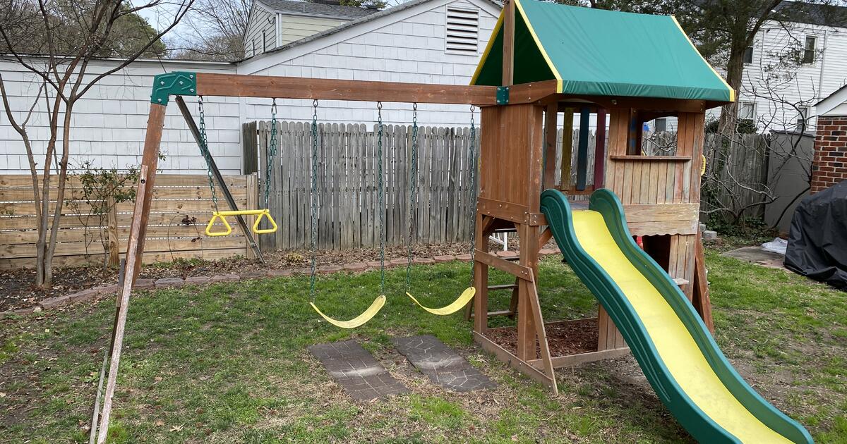 Backyard Swing and Playset for Free in Norfolk, VA For Sale & Free