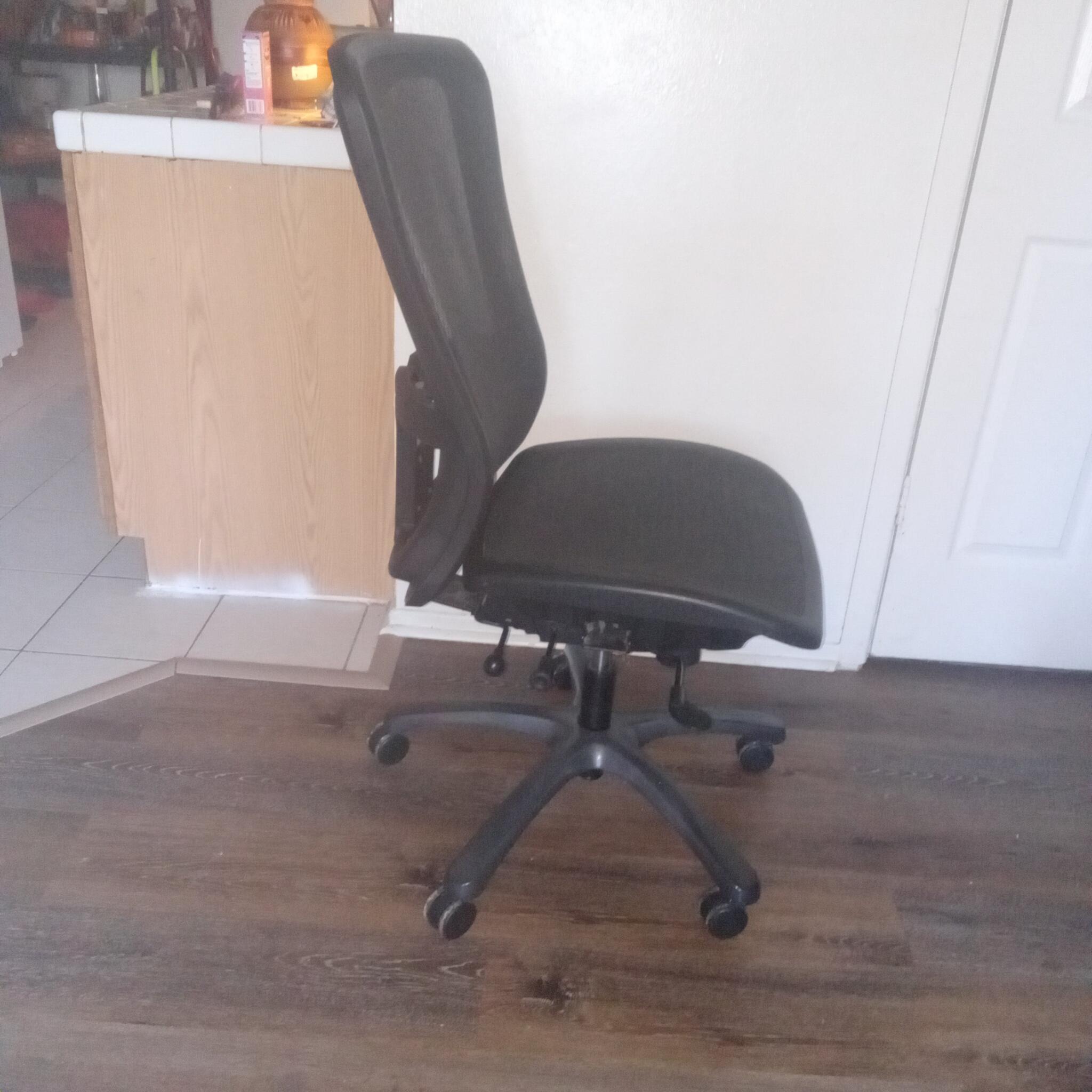 Office Chair for 10 in Waco, TX For Sale & Free — Nextdoor