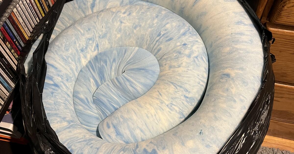 sealychill gel mattress topper