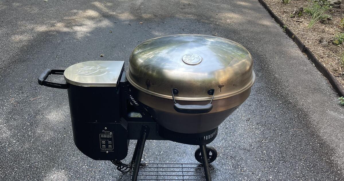 Recteq pellet smoker for 225 in Chesterfield, VA For Sale & Free