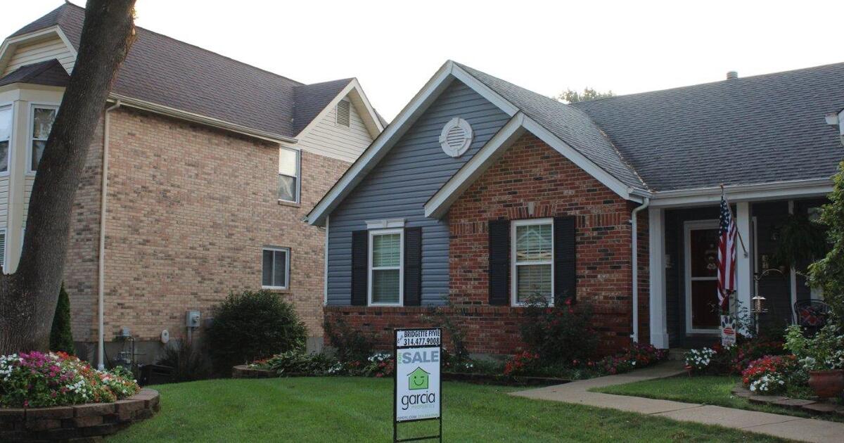 House for Sale in Remington Oaks 919 Oak Terrace Ct. for Free in