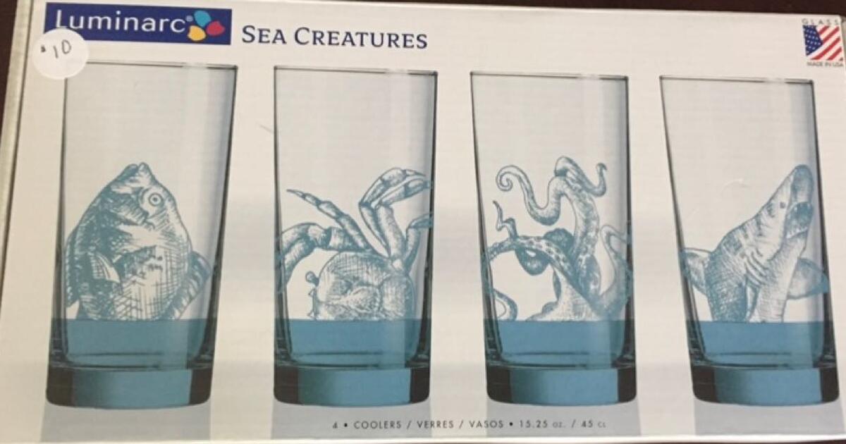 New in Box Set of 4 15.25oz Glasses for 10 in Biloxi, MS For Sale