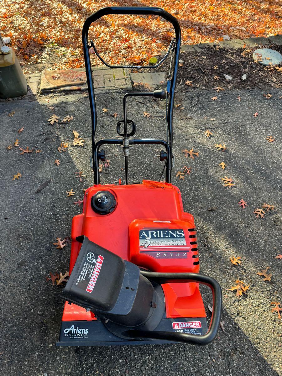Ariens SS522 Snow Blower for 100 in Stacy, MN For Sale & Free — Nextdoor