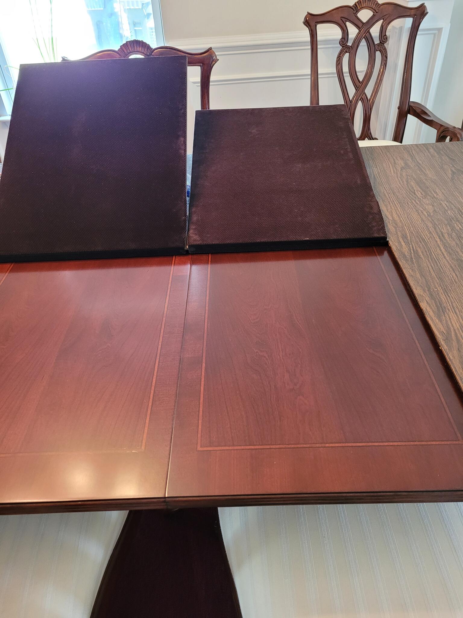 Kincaid Dining Room Set for 800 in Fort Mill, SC For Sale & Free