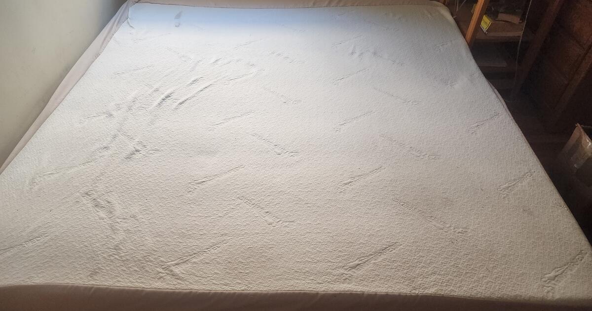 King (regular) TempurPedic Mattress and double box springsFREE for 200 in Elverta, CA For