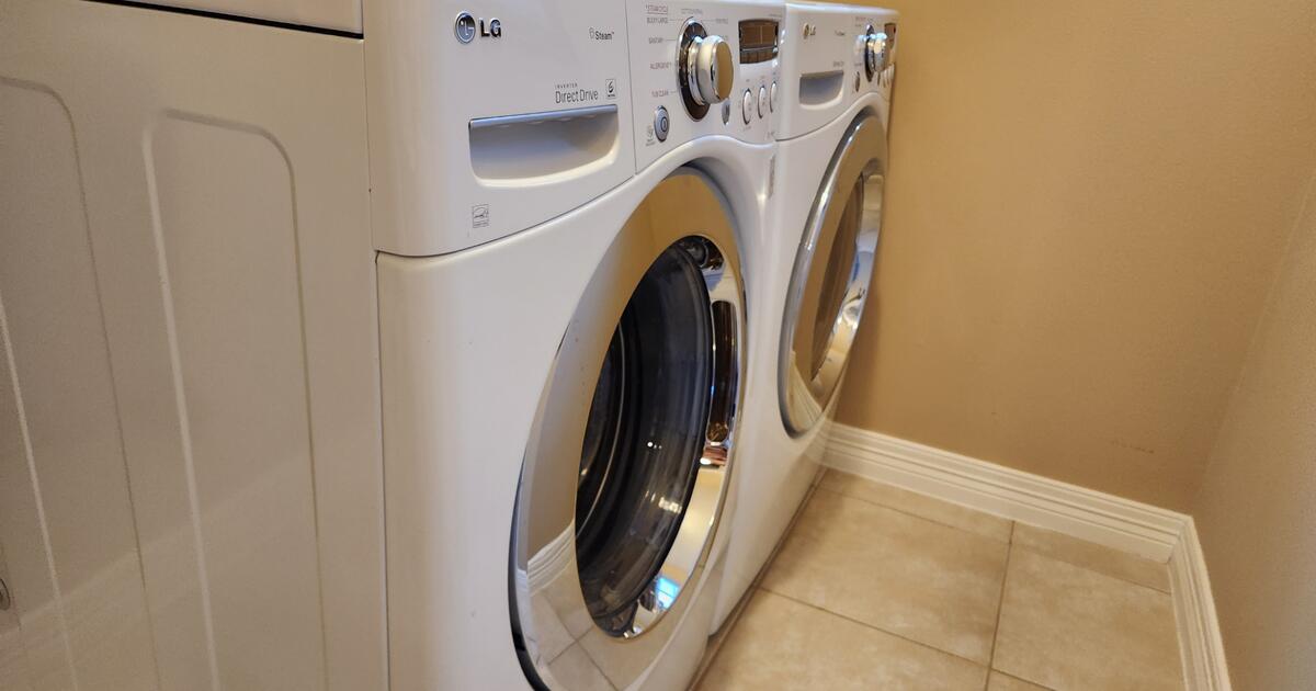 LG WM2650HWA Washer & LG DLEX2650W Dryer Free for Free in Montgomery