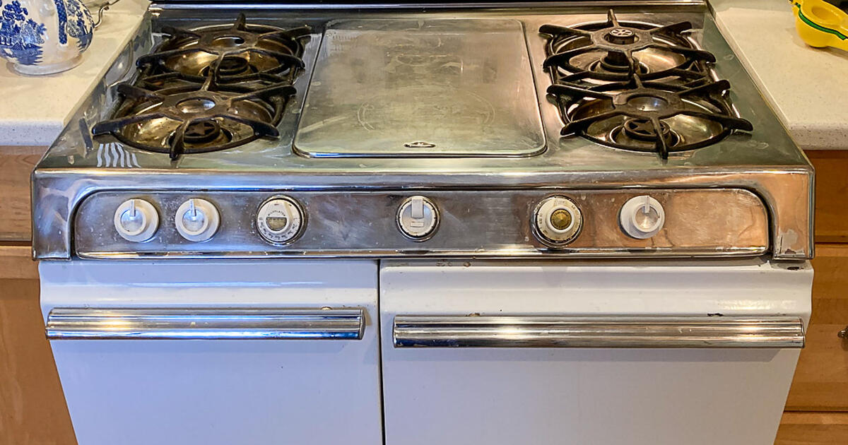 Vintage O'Keefe and Merritt stove for Free in Tucson, AZ Finds — Nextdoor