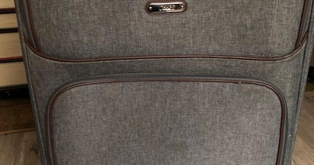 Free luggage for Free in Greensboro, NC For Sale & Free — Nextdoor