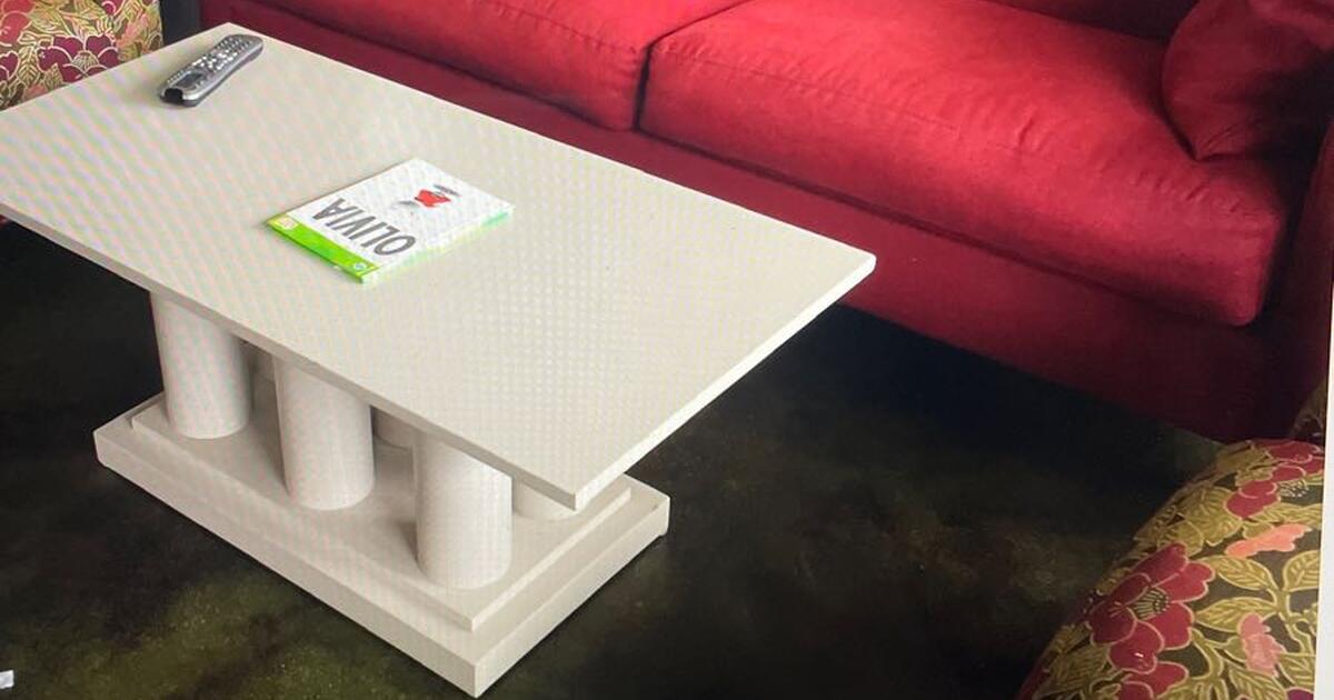 Red Sofa Raymour & Flanigan for 120 in Princeton, NJ For Sale