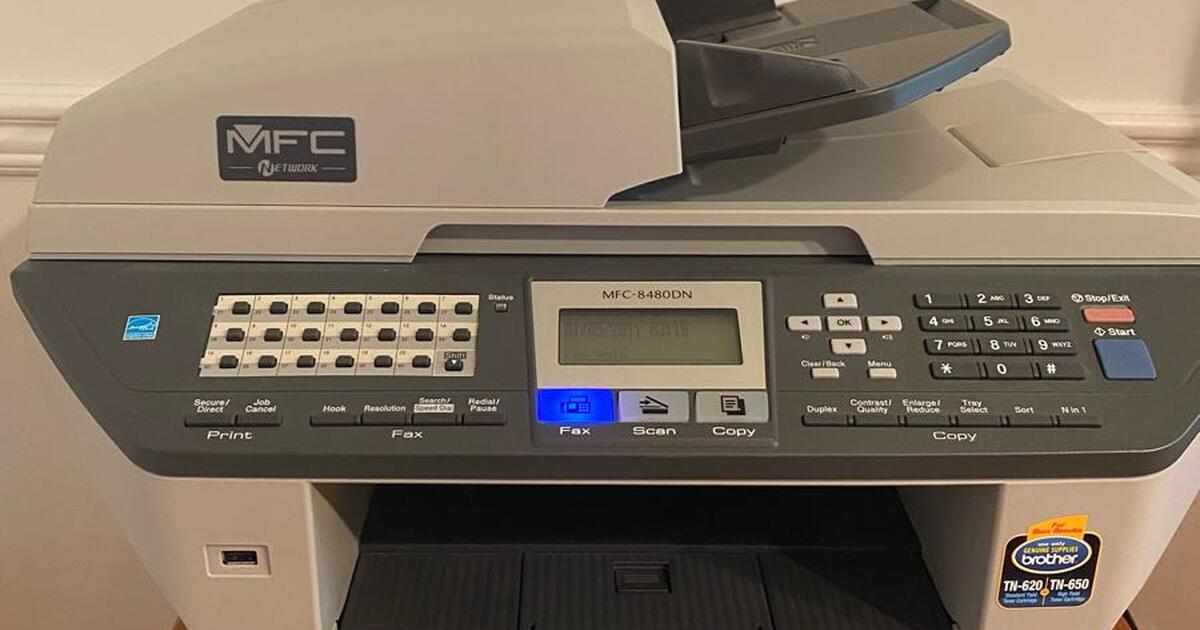 Brother MFC8480DN Laser Printer, Scaner, and Fax Machine for 125 in