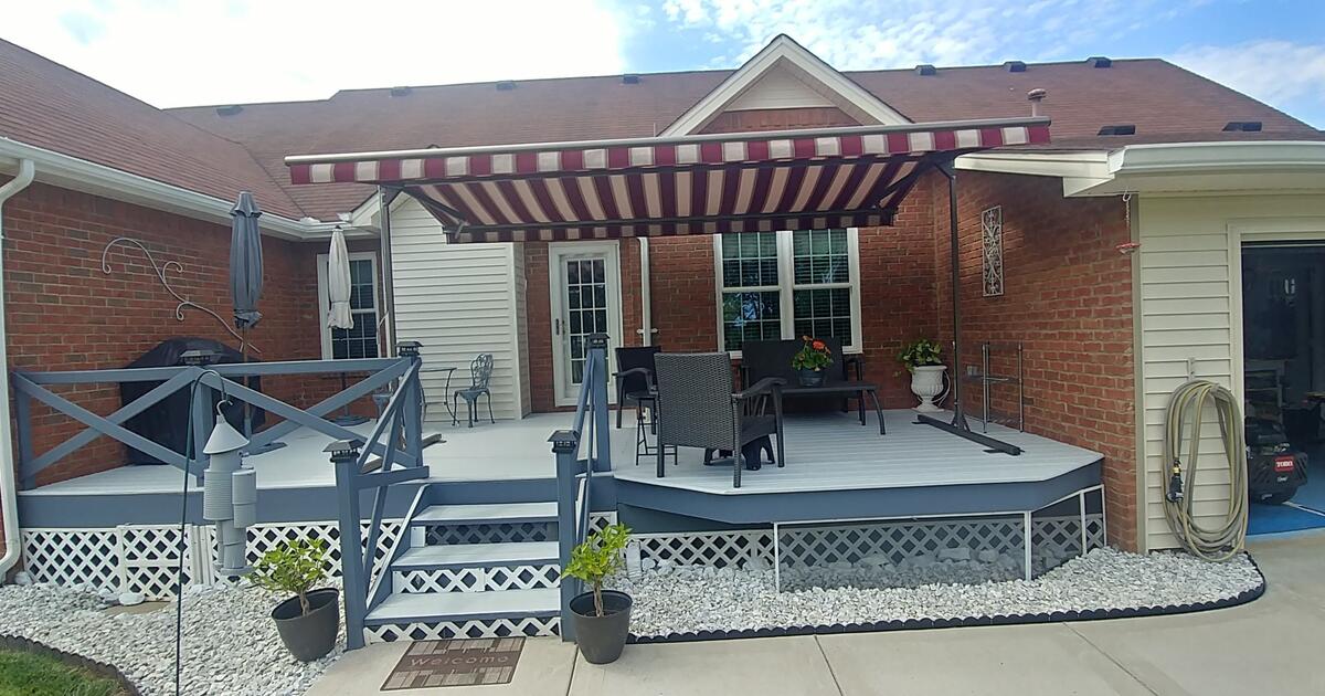 16' X 10' Self Standing Awning (Almost New) for 190 in Murfreesboro