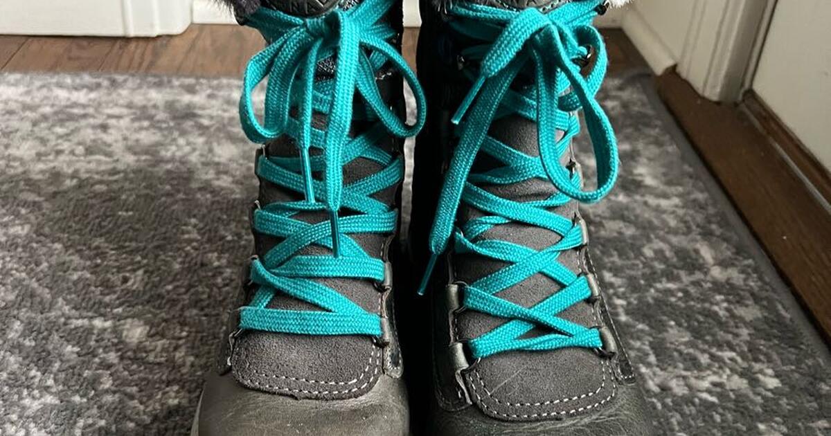 pending-pickup-santana-canada-women-s-winter-boots-size-6-for-5-in