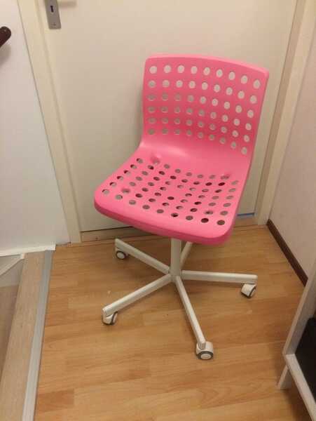 Roze Ikea Bureaustoel Voor 5 € In Lent, GL | Gratis/Te — Nextdoor