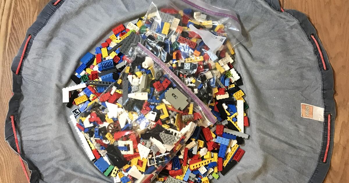 Vintage Legos from ‘70s to ‘80s in Authentic Denim Lego Bag 14 Pounds ...