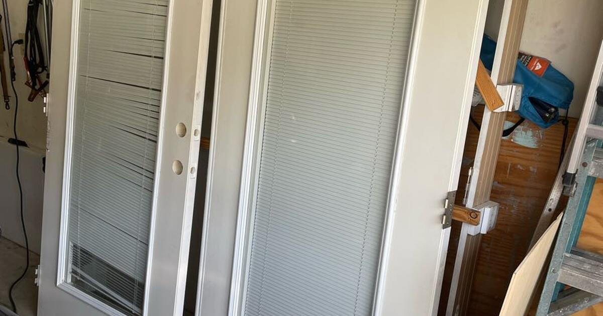 Set of French doors for 700 in Lakeland, FL For Sale & Free — Nextdoor