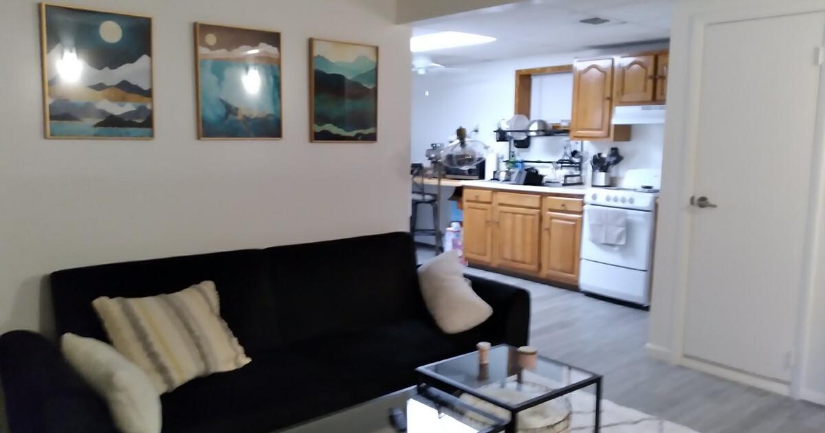 1 and half bedroom apartment. ISLIP TERRACE for 1450 in Islip Terrace