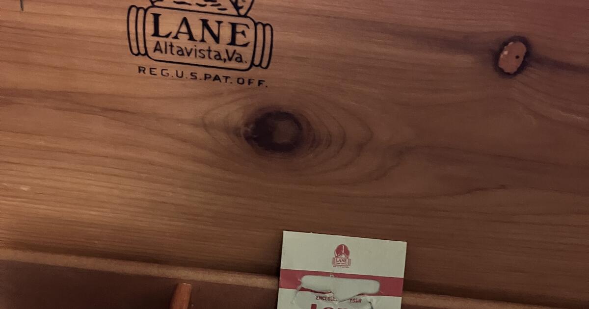 Furniture Refinishers for 350 in Bridgewater, NJ For Sale & Free