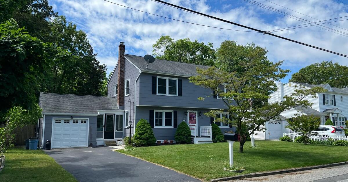 Annual rental in Point Pleasant for 3600 in Sea Girt, NJ For Sale