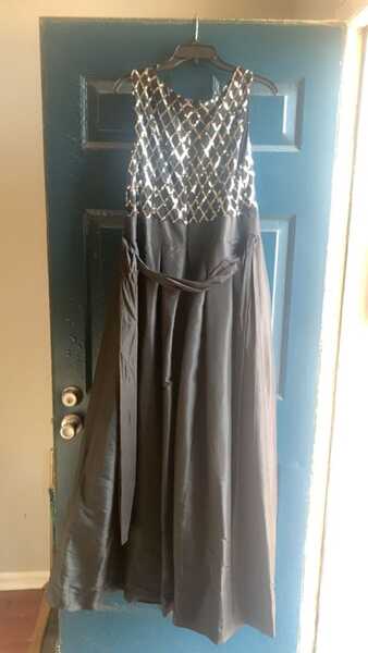 Elegant Black Evening Gown For $55 In St. Louis, MO | For Sale & Free Nextdoor Elegant Black Evening Gown For $55 In St. Louis, MO | For Sale & Free Nextdoor