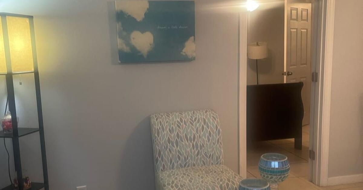 One bedroom apartment/ efficiency for rent in Cutler Bay, FL For Sale