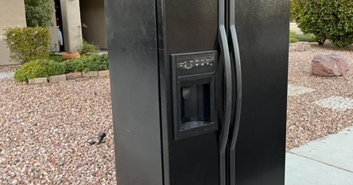 Jenn Air SideBySide Refrigerator for Free in Henderson, NV Finds