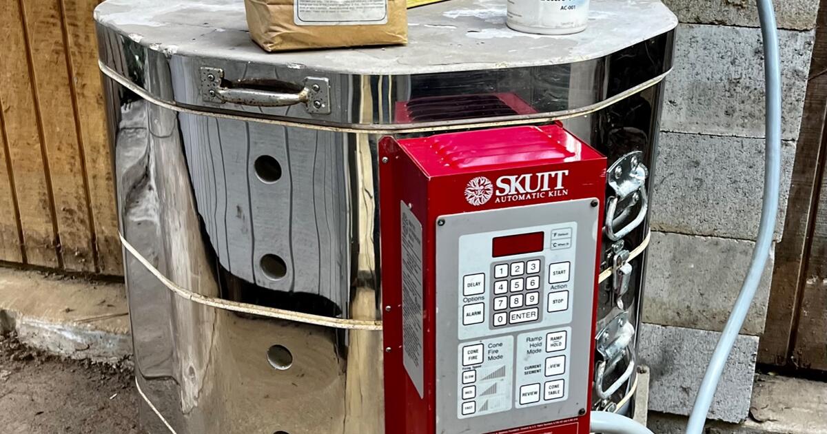 SKUTT Automatic Kiln Model KM1018 for 2000 in Sonoma, CA For Sale & Free — Nextdoor