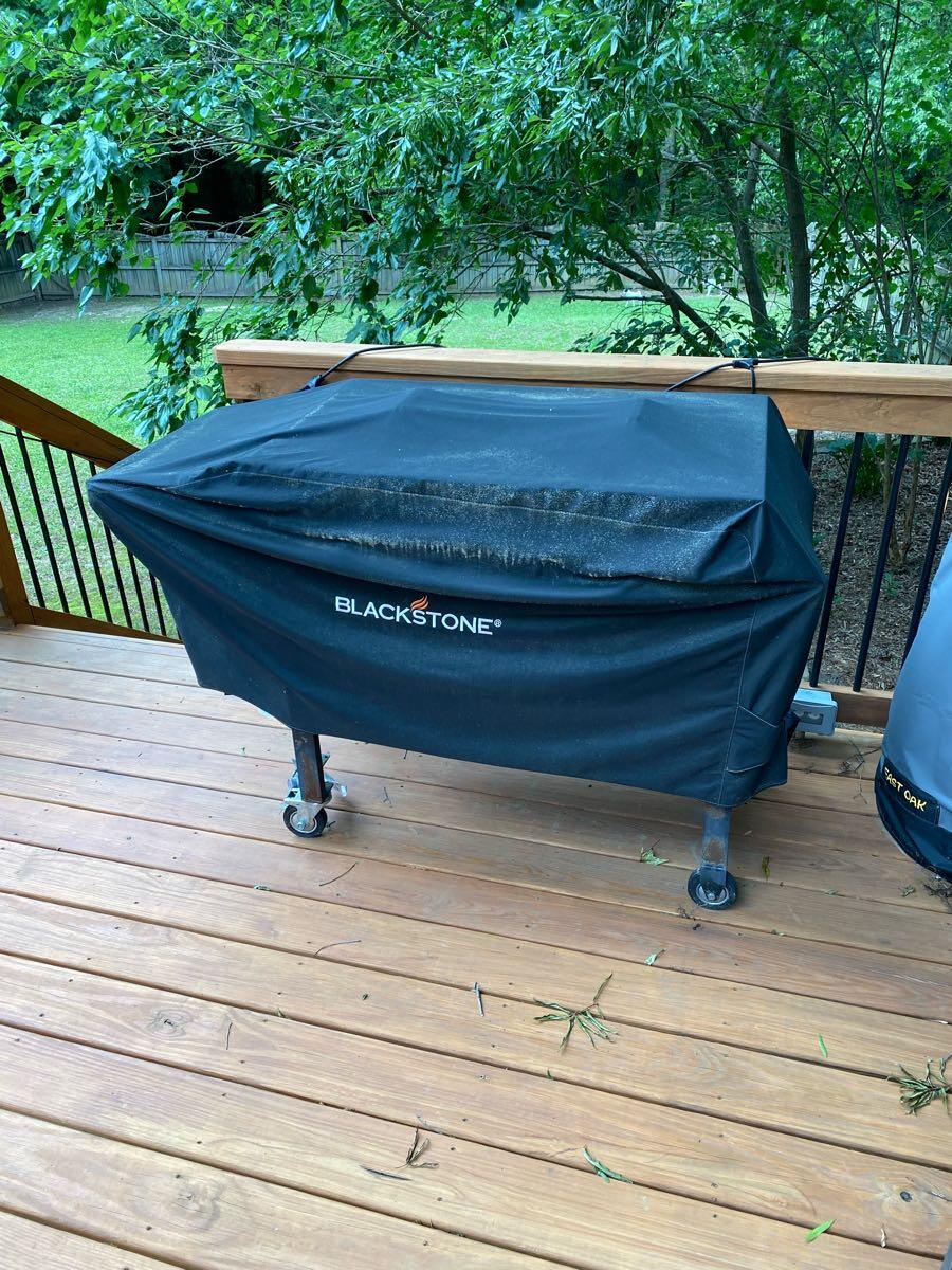 Blackstone Grill with Cover
