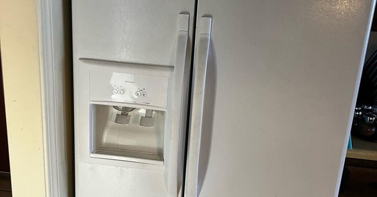 Kenmore side by side refrigerator for 100 in Albuquerque, NM For Sale & Free — Nextdoor