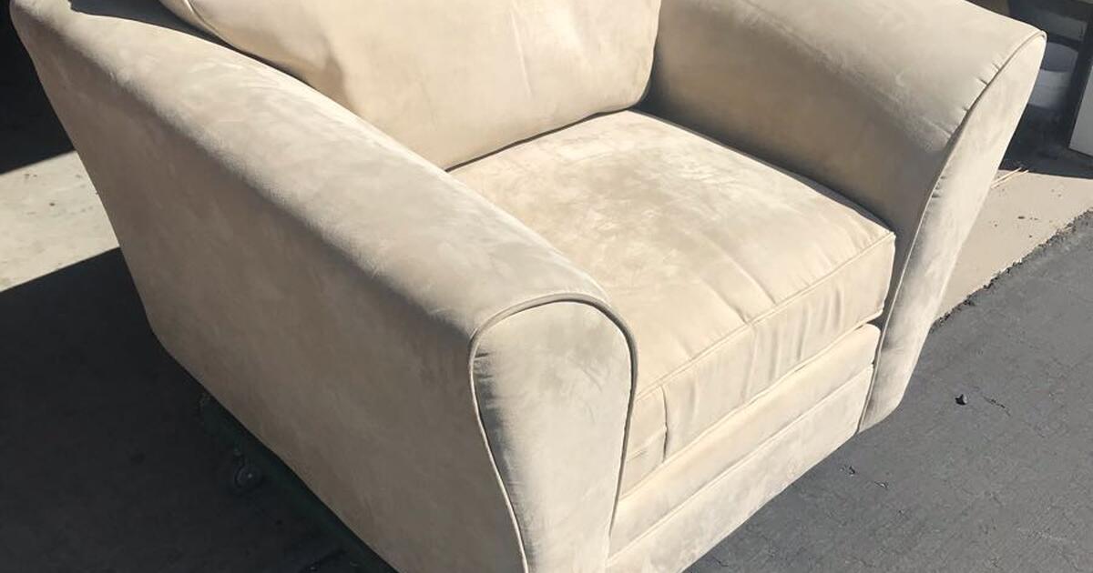 Big chair for 30 in Richmond, CA For Sale & Free — Nextdoor