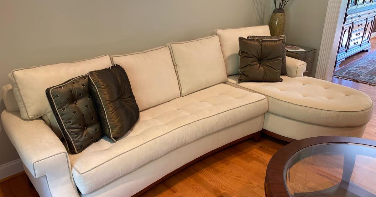 Thomasville living room furniture for 850 in Evesham Township, NJ