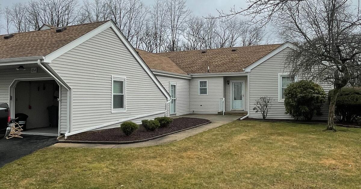 House for sale in the Villages Freehold for 355 in Jackson, NJ Finds