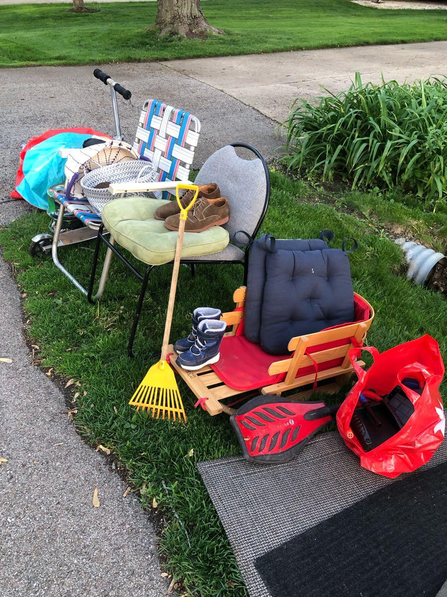 Pier 1 imports, Four piece patio set for 800 in Downers Grove, IL