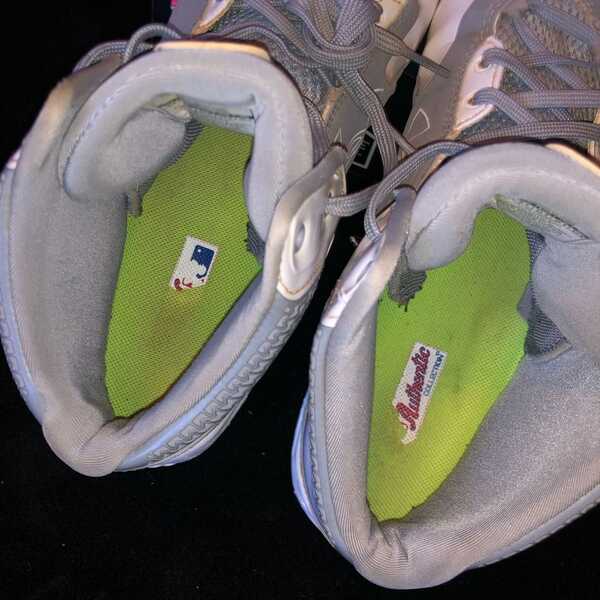 Under armour spine heater baseball cleats deals