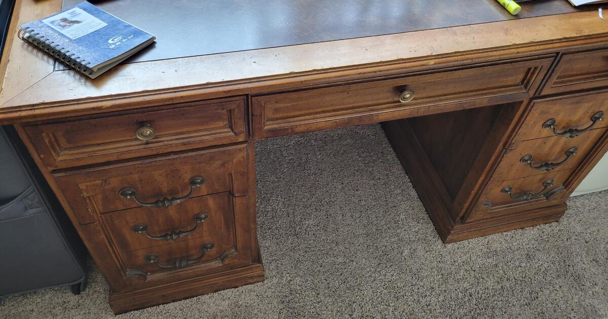desk for 50 in Ocala, FL For Sale & Free — Nextdoor