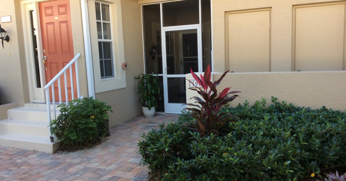 Worthington country club condo for 349900 in Bonita Springs, FL