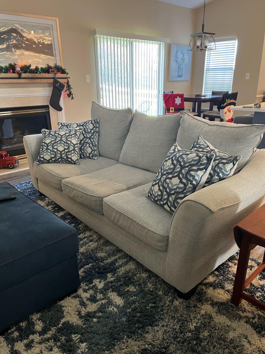 Like new Queen Sleeper Sofa for 400 in Charlotte, NC For Sale & Free