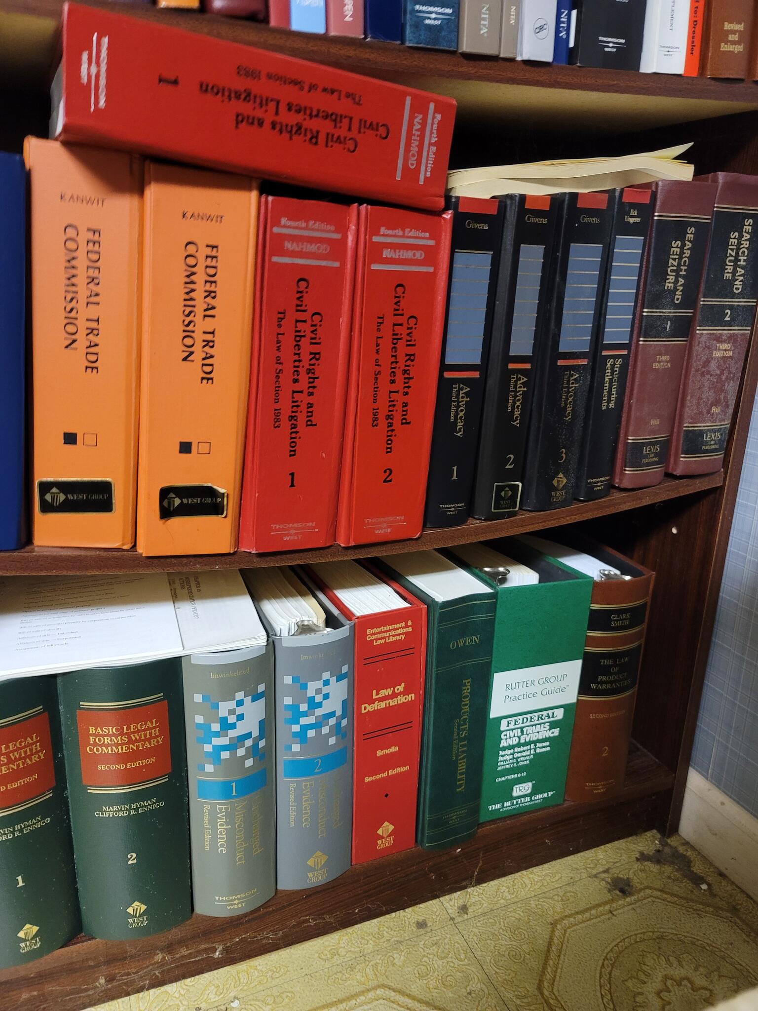 LAW LIBRARY About 300 Books For 4000 In Alexandria VA For Sale 