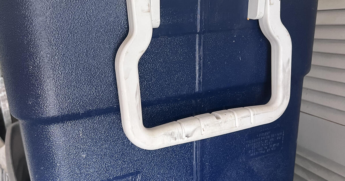 Coleman XL Cooler for 50 in Sun City Center, FL For Sale & Free