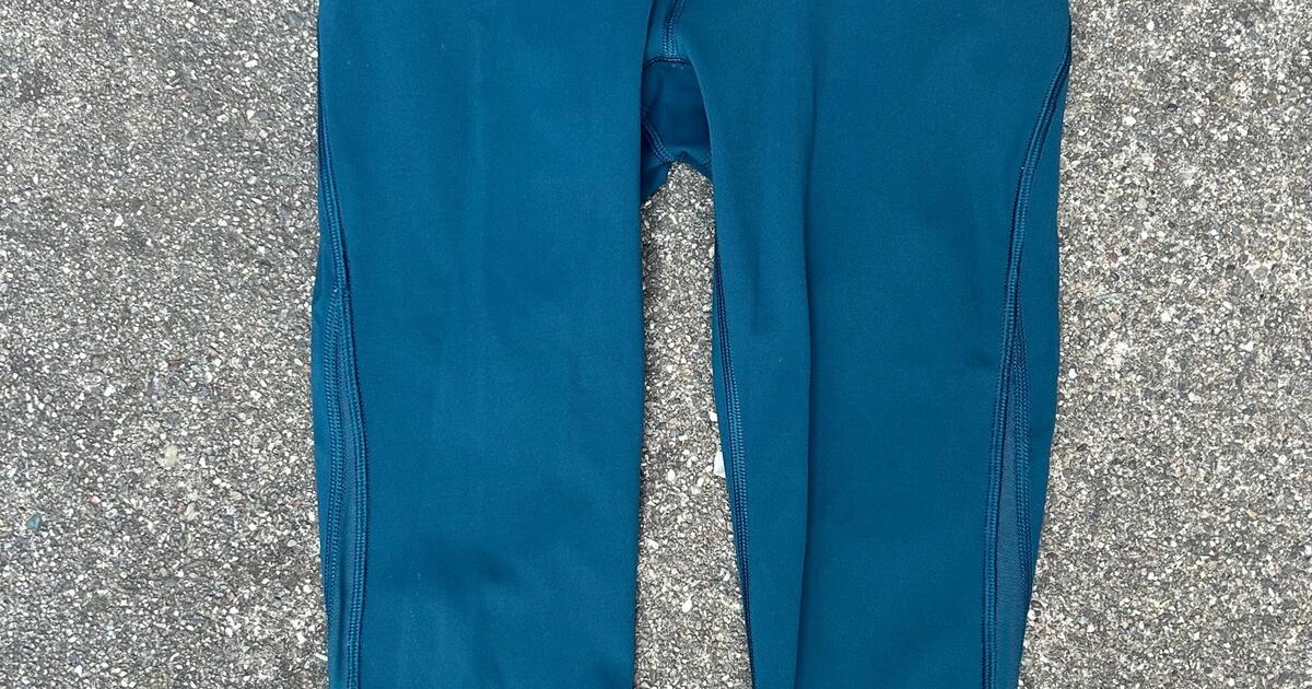 Lululemon leggings, size 2 for $20 in Sunnyvale, CA | For Sale & Free ...