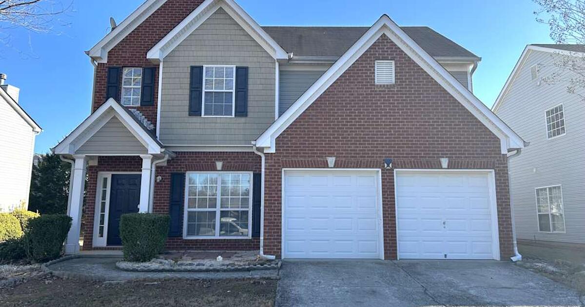 two-story-4-bedroom-house-for-rent-in-lawrenceville-for-1600-in