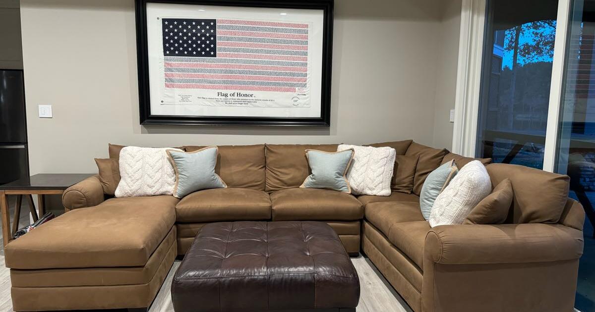 Sectional sofa for 800 in Greensboro, GA For Sale & Free — Nextdoor