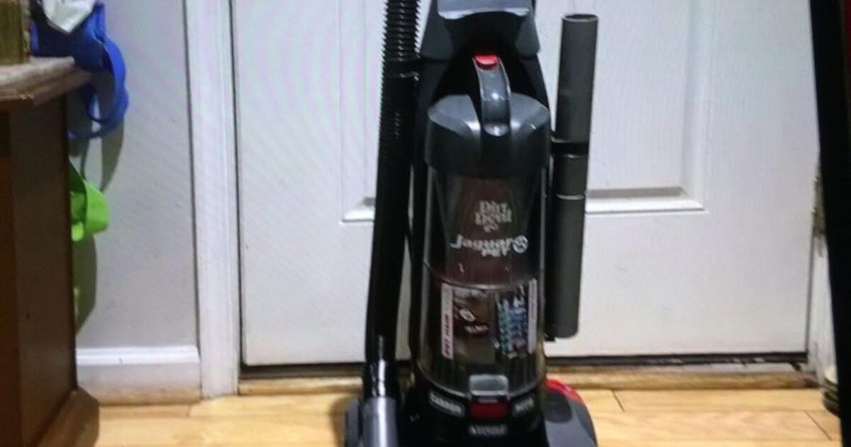 “Dirt Devil 👿 “Jaguar vacuums cleaner,W/Hepa filter and 5floors