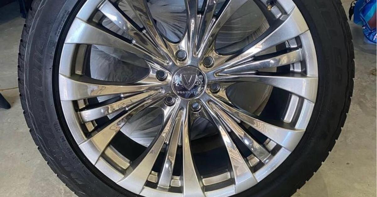 Bridgestone Dueler A/T RHS Tire P285/45R22 & Vogue Tire Rims for 1500