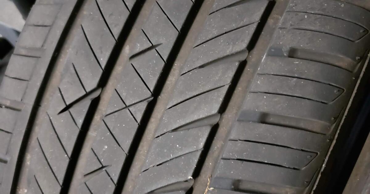 Tires, like new 150 for pair for 150 in Homosassa, FL For Sale