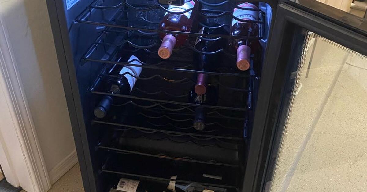 Frigidaire Wine Fridge for 50 in Casa Grande, AZ For Sale & Free