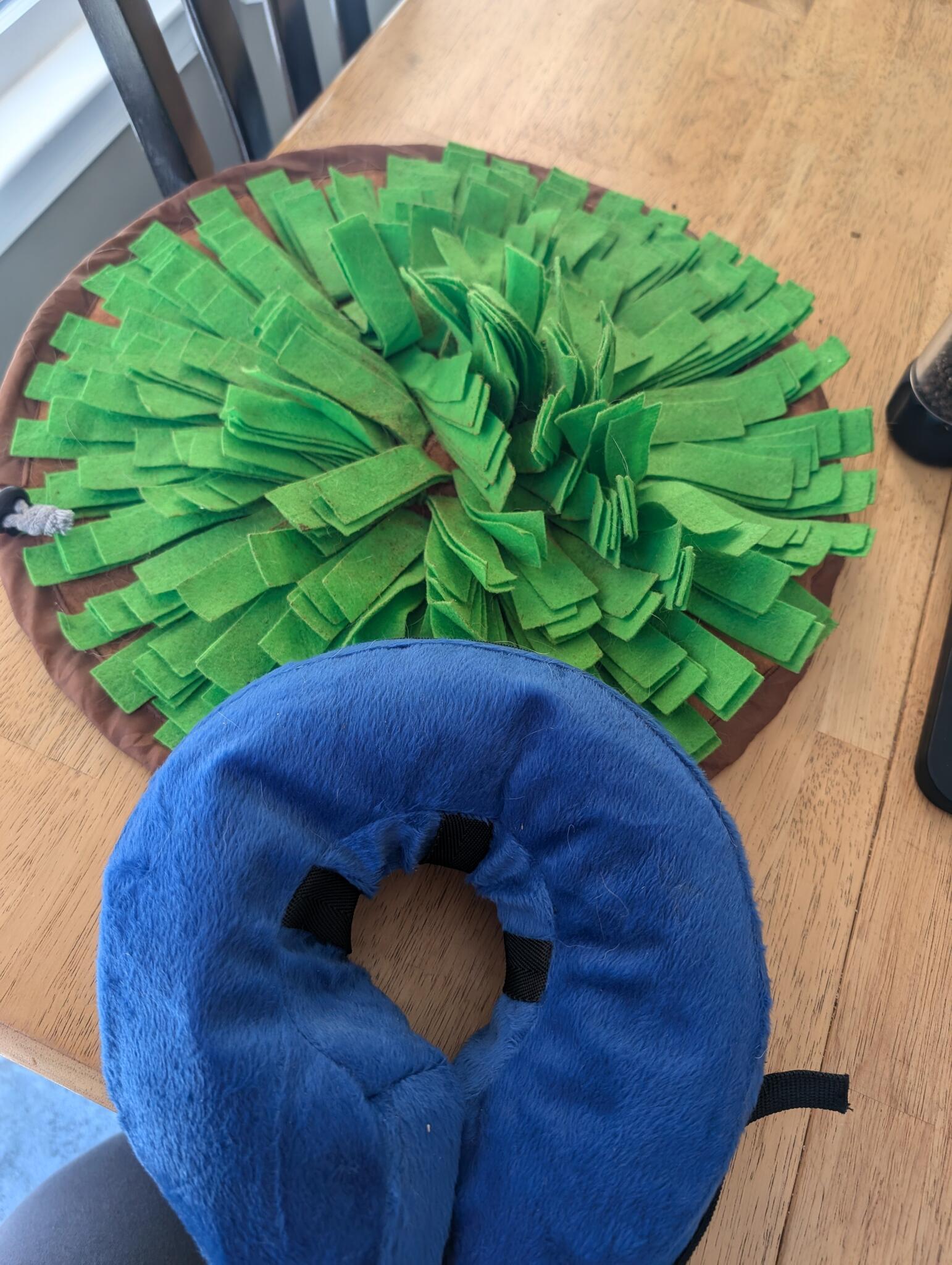 Pet Snuffle Mat and Inflatable Collar