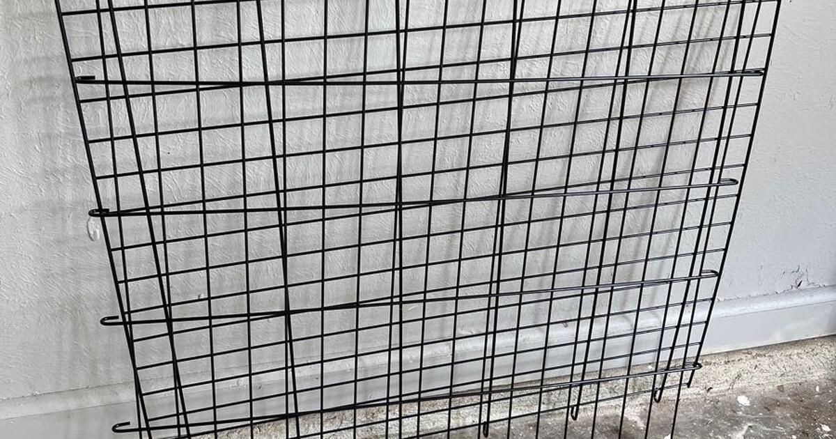 2 Dog Crate Separators for Free in Denton, TX Finds — Nextdoor